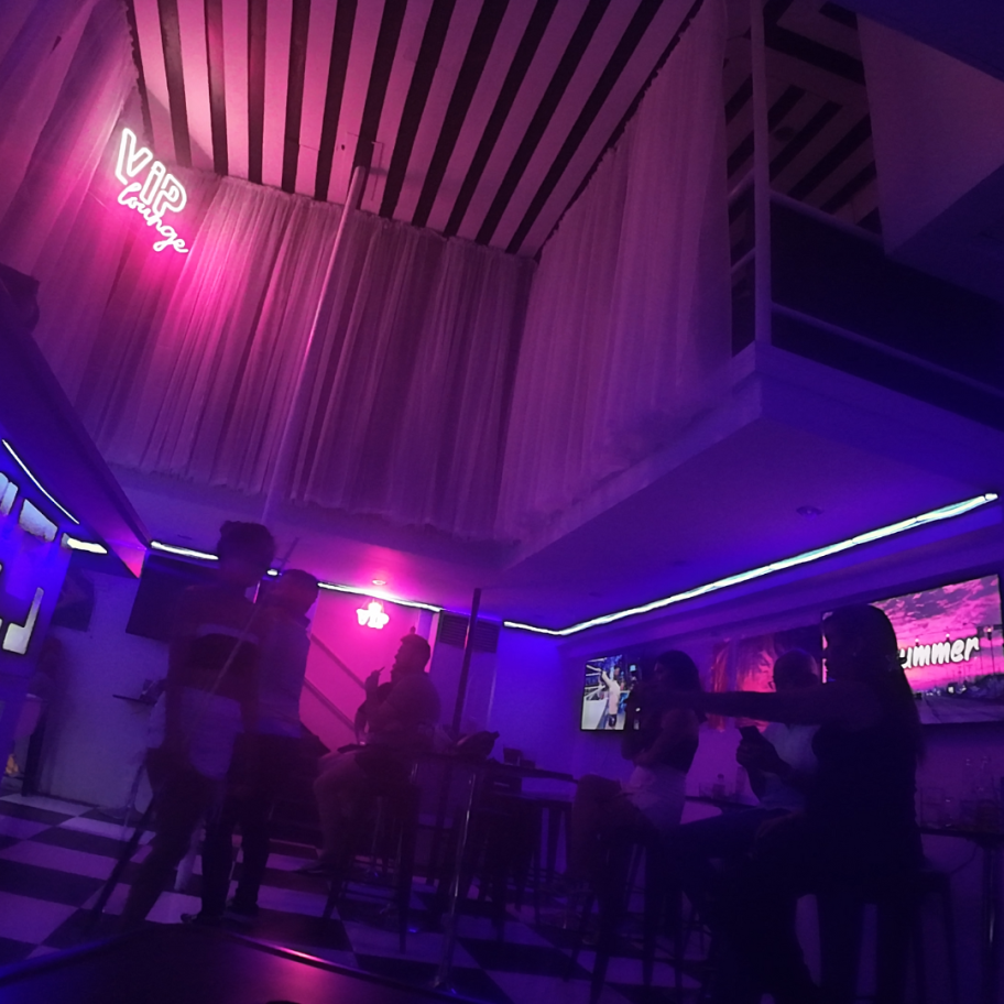 Lazy Nomad VIP Experience